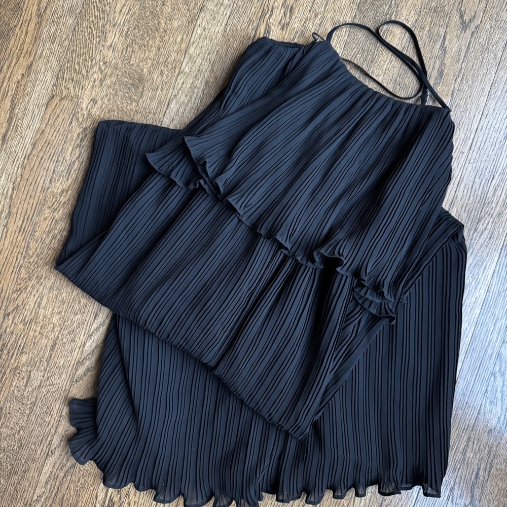 Gianni Bini Black Pleated Jumpsuit